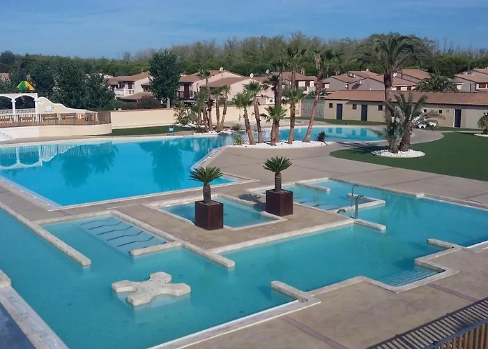 Domaine De A 600m De La D'angle, Climatisee, Grande Terrasse 3 7 Couchages Wifi Animations Et Piscines En Supplement Lrpdso7 *